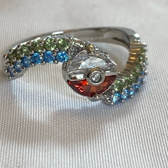 Pokémon Pokeball Trainer Ring - Picture 6 of 11